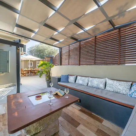 Casa Katrine Lakithra